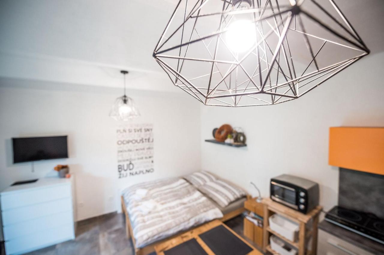 Apartman Ve Dvore Ratiskovice Exterior photo